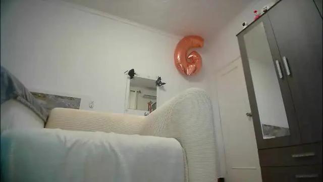 Image 8 of jesyruby21 Stream on Chaturbate on 3 days ago