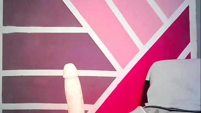 Image 6 of jet_clomet21 Stream on Chaturbate on 9 days ago