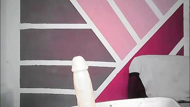 Image 2 of jet_clomet21 Stream on Chaturbate on 2 months ago