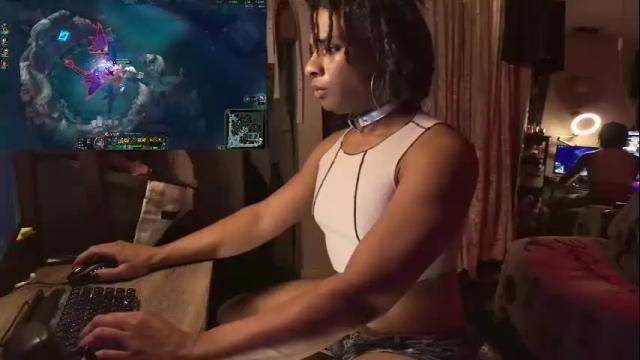 Image 12 of jetsdomain Stream on Chaturbate on 1 month ago