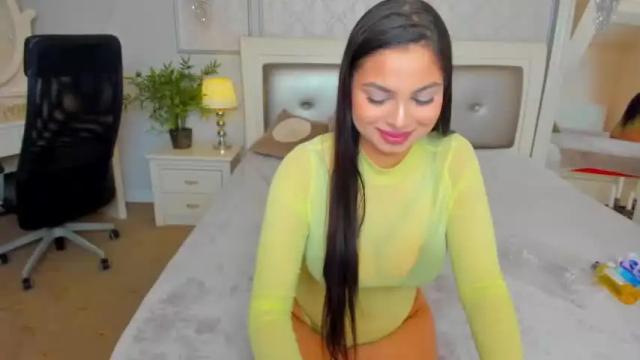Image 2 of jeweljasmine Stream on Chaturbate on 15 months ago