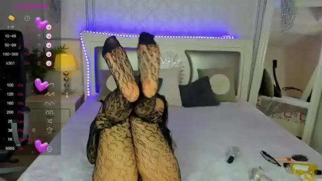 Image 6 of jeweljasmine Stream on Chaturbate on 14 months ago