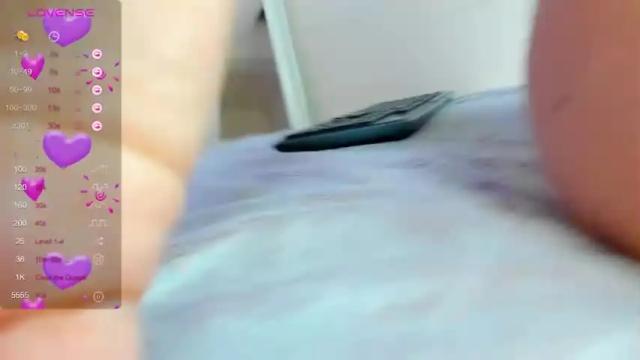 Image 11 of jeweljasmine Stream on Chaturbate on 13 months ago