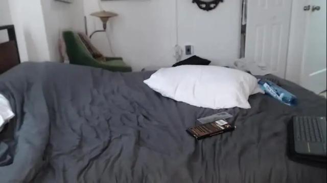 Image 6 of jewelrancid Stream on Chaturbate on 27 days ago