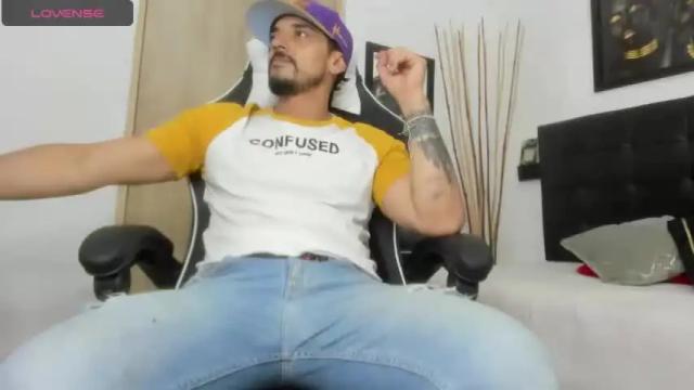 Image 3 of jhancarlos_ Stream on Chaturbate on 21 months ago