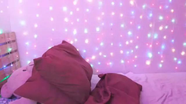 Image 11 of jhenicaveran181906 Stream on Chaturbate on 15 months ago