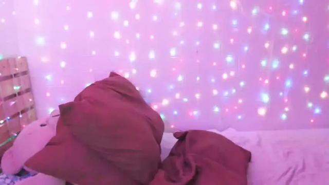 Image 12 of jhenicaveran181906 Stream on Chaturbate on 15 months ago