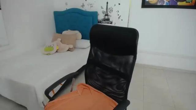 Image 6 of jhoa_rodriguez Stream on Chaturbate on 15 months ago