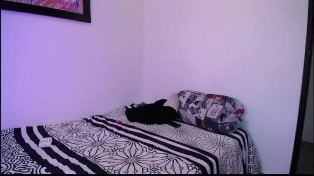 Image 4 of jhoana_aston Stream on Chaturbate on 1 month ago