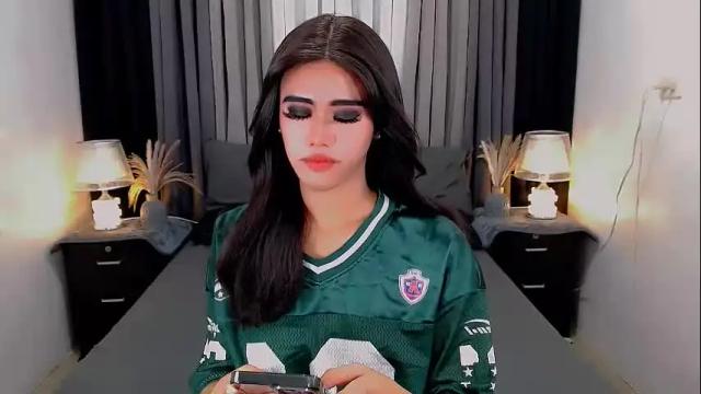 Image 12 of jhulianagrey Stream on Chaturbate on 3 months ago