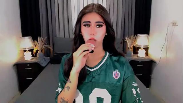 Image 8 of jhulianagrey Stream on Chaturbate on 3 months ago