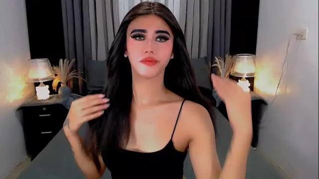 Image 10 of jhulianagrey Stream on Chaturbate on 2 months ago