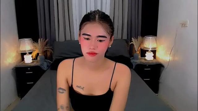 Image 12 of jhulianagrey Stream on Chaturbate on 2 months ago