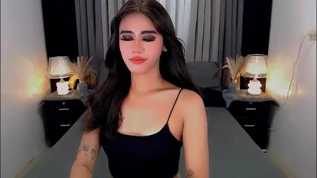 Image 4 of jhulianagrey Stream on Chaturbate on 2 months ago