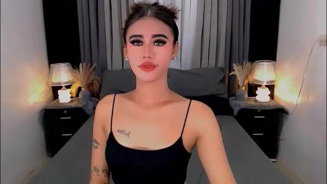 Image 3 of jhulianagrey Stream on Chaturbate on 2 months ago