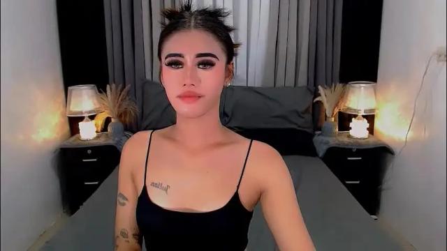 Image 11 of jhulianagrey Stream on Chaturbate on 2 months ago