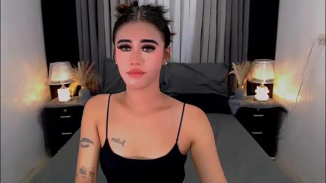 Image 12 of jhulianagrey Stream on Chaturbate on 2 months ago