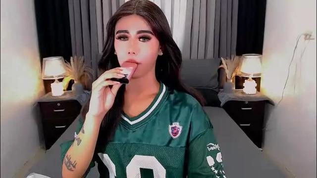 Image 12 of jhulianagrey Stream on Chaturbate on 2 months ago