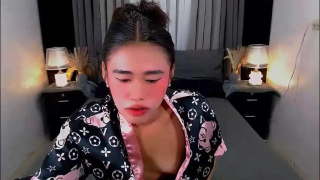 Image 2 of jhulianagrey Stream on Chaturbate on 2 months ago