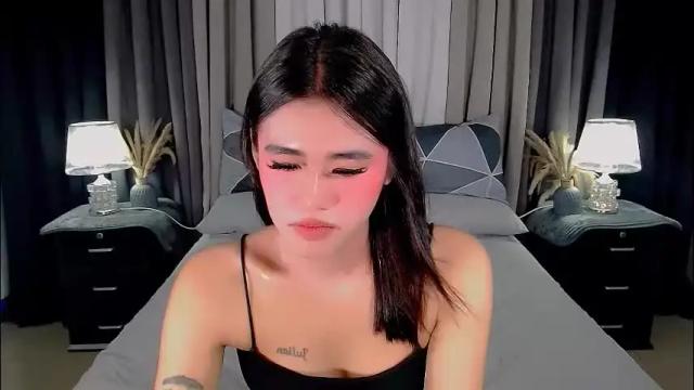 Image 4 of jhulianagrey Stream on Chaturbate on 1 month ago