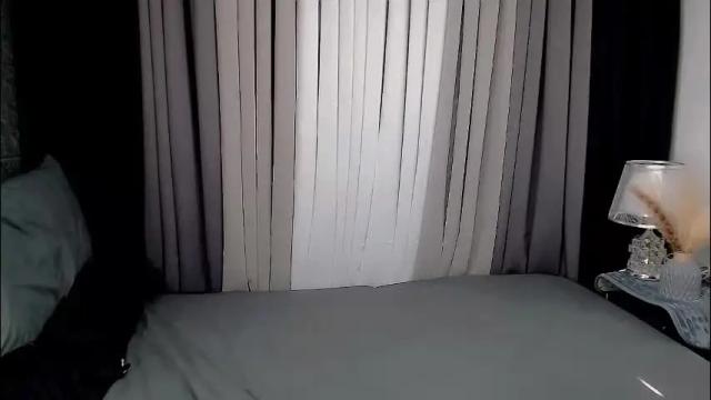 Image 12 of jhulianagrey Stream on Chaturbate on 3 days ago