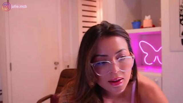 Image 3 of jhulysex Stream on Chaturbate on 2 months ago