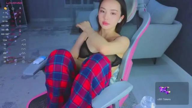 Thumbnail 1, ji_yon_1's Stream at Chaturbate, 17 months ago