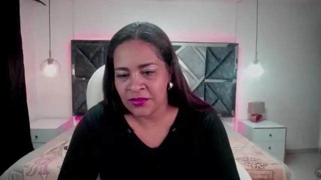 Image 7 of jialee_ Stream on Chaturbate on 14 months ago