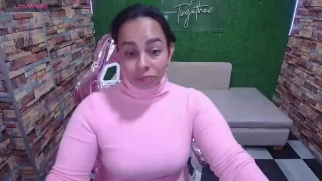 Image 3 of jimena_b Stream on Chaturbate on 13 months ago