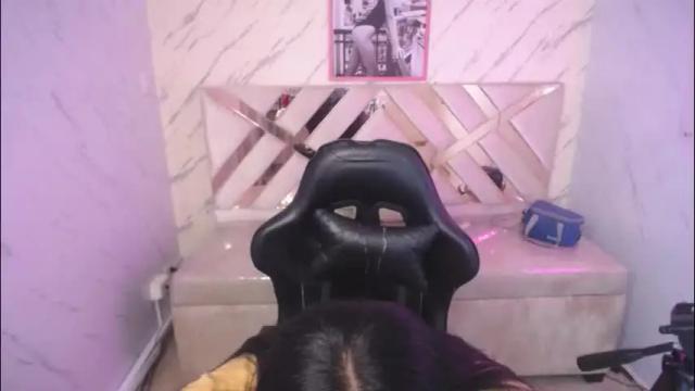 Image 3 of jimena_b Stream on Chaturbate on 6 months ago
