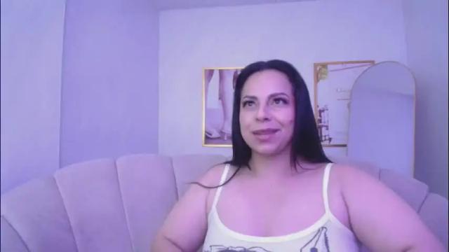 Image 11 of jimena_b Stream on Chaturbate on 6 months ago