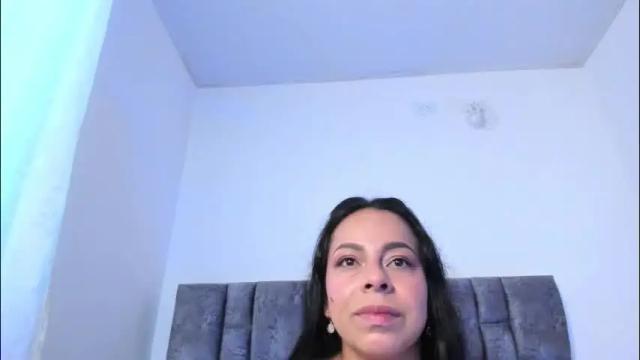 Image 12 of jimena_b Stream on Chaturbate on 5 months ago