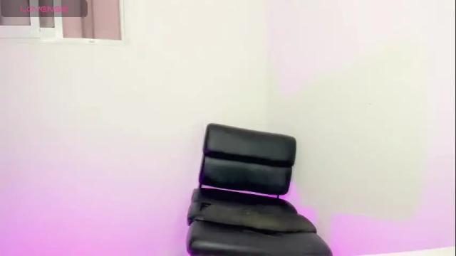 Image 2 of jimenna__ Stream on Chaturbate on 13 days ago