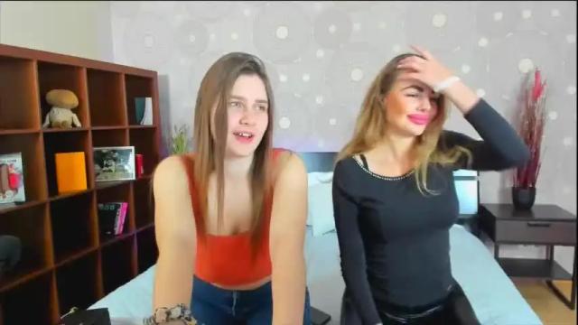 Image 7 of jinnylewis Stream on Chaturbate on 12 months ago