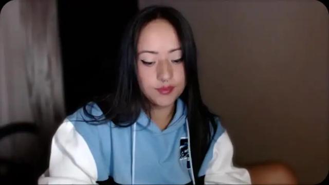 Image 4 of jjulietha95 Stream on Chaturbate on 17 months ago