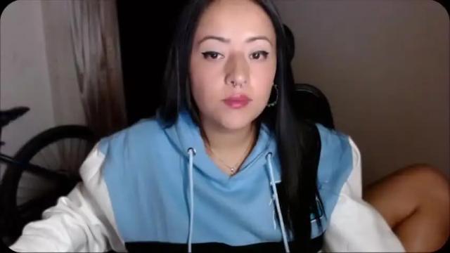 Image 8 of jjulietha95 Stream on Chaturbate on 17 months ago