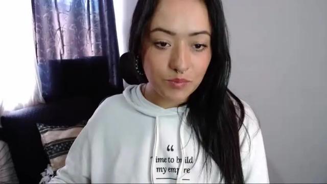 Image 8 of jjulietha95 Stream on Chaturbate on 17 months ago