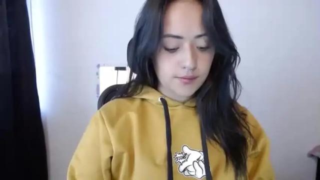 Image 3 of jjulietha95 Stream on Chaturbate on 16 months ago