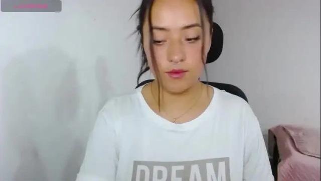 Image 4 of jjulietha95 Stream on Chaturbate on 3 months ago