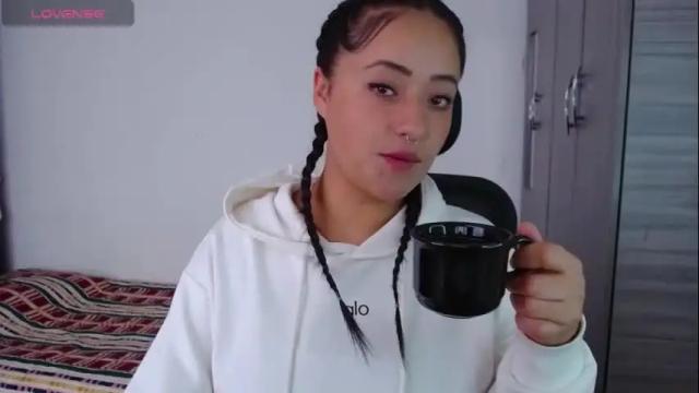 Image 3 of jjulietha95 Stream on Chaturbate on 1 month ago