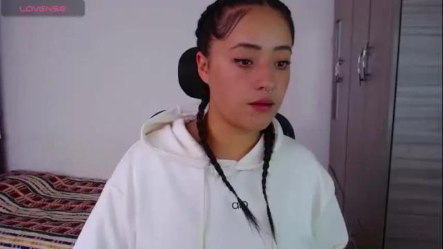Image 4 of jjulietha95 Stream on Chaturbate on 1 month ago