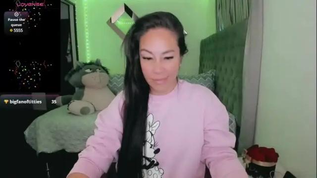 Image 12 of jloveers Stream on Chaturbate on 1 month ago