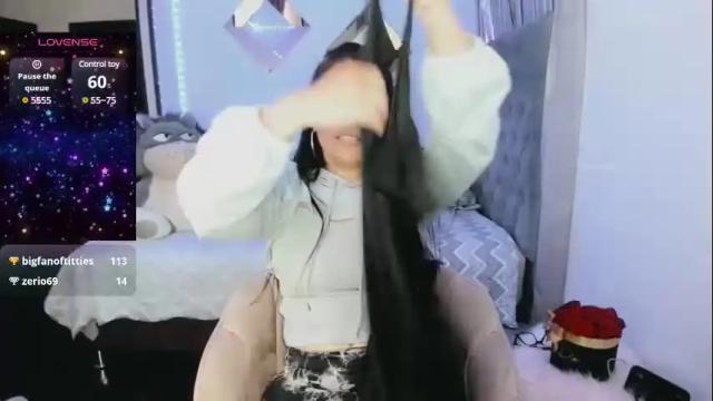 Image 4 of jloveers Stream on Chaturbate on 1 month ago