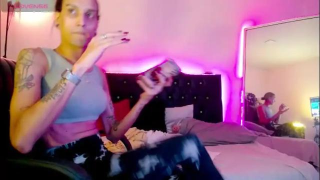 Image 3 of joaisaza Stream on Chaturbate on 1 month ago