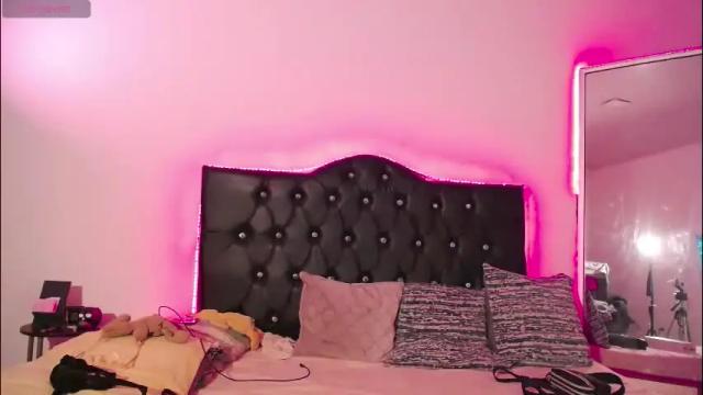 Image 4 of joaisaza Stream on Chaturbate on 18 days ago