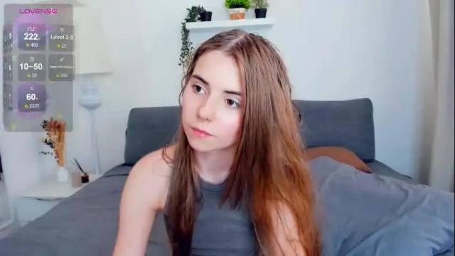 Image 2 of joandownton Stream on Chaturbate on 6 months ago