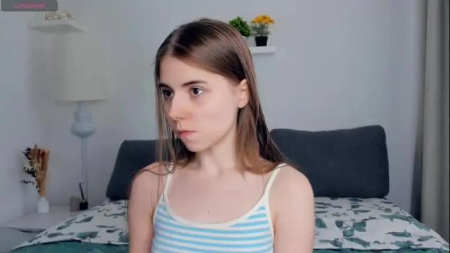 Image 2 of joandownton Stream on Chaturbate on 5 months ago