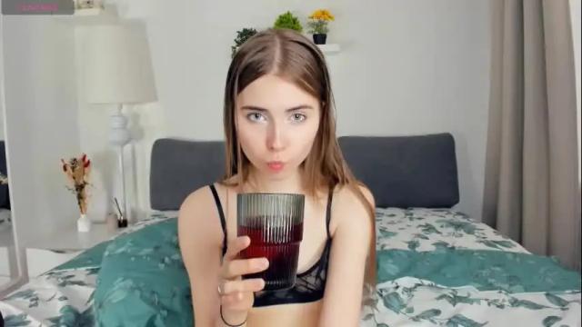 Image 3 of joandownton Stream on Chaturbate on 5 months ago