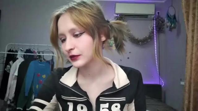 Image 10 of joanna_tompsonlove0 Stream on Chaturbate on 13 months ago