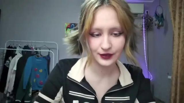 Image 11 of joanna_tompsonlove0 Stream on Chaturbate on 13 months ago